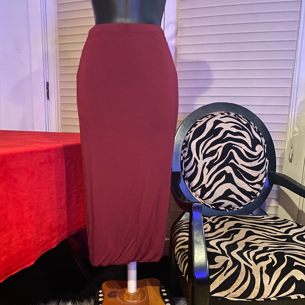LEITH - midi skirt wine colored size medium